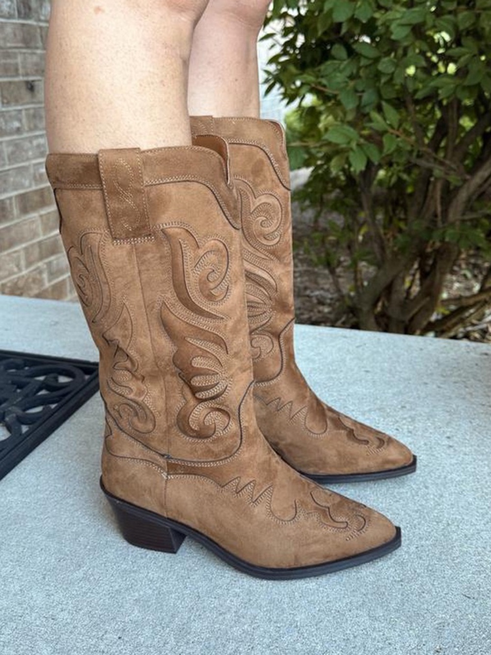 Universal Thread Cognac “Lorena” Boot - Picture 4 of 5